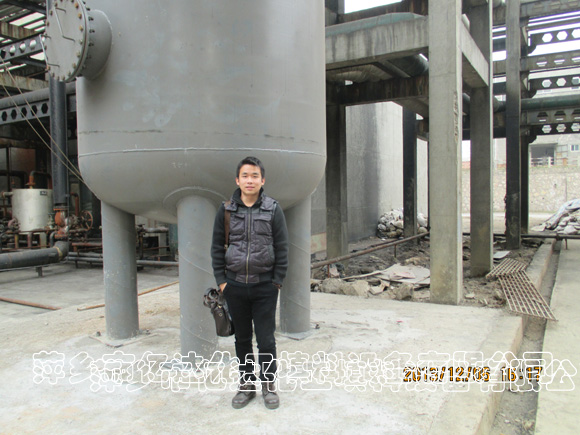 为山西客户制作并安装的塔内件(DN2400氨水过滤器